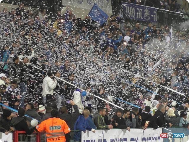 הקהל של שעריים (שקד מורג)